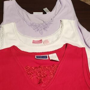 Set of 3 sleeveless tank tops undershirts sleepwear shirts